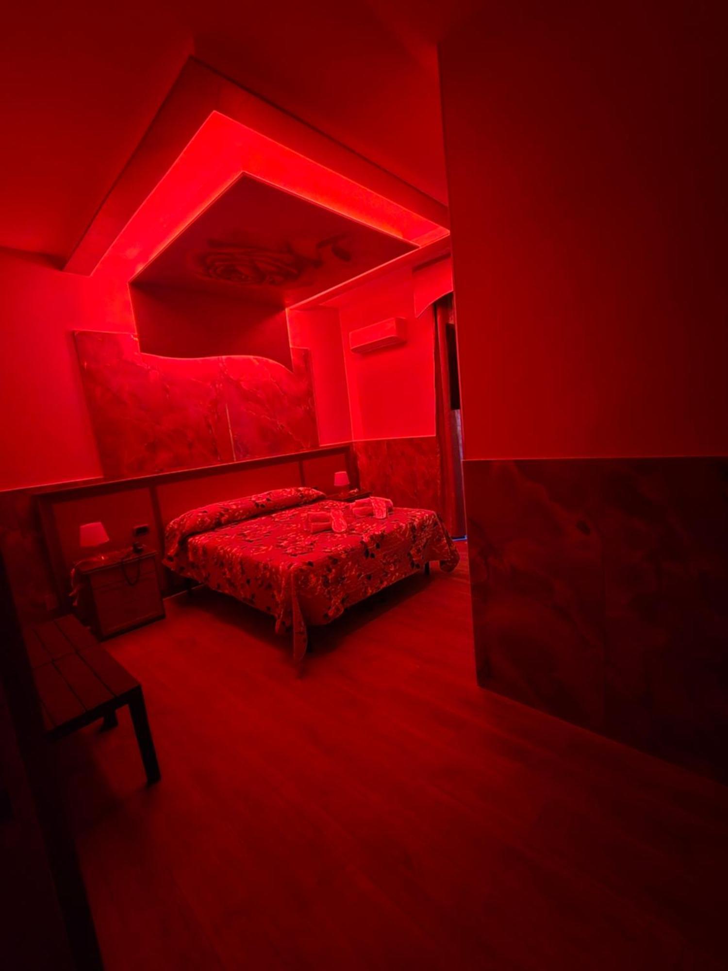 Hotel Iris Neapol Zewnętrze zdjęcie
