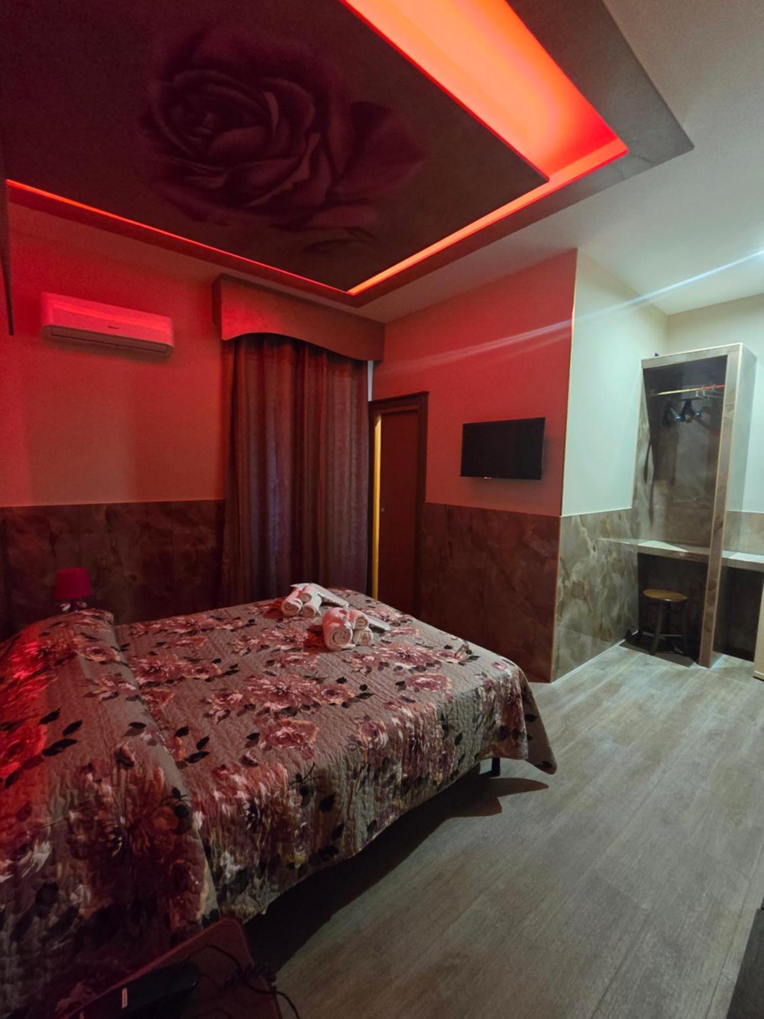 Hotel Iris Neapol Zewnętrze zdjęcie