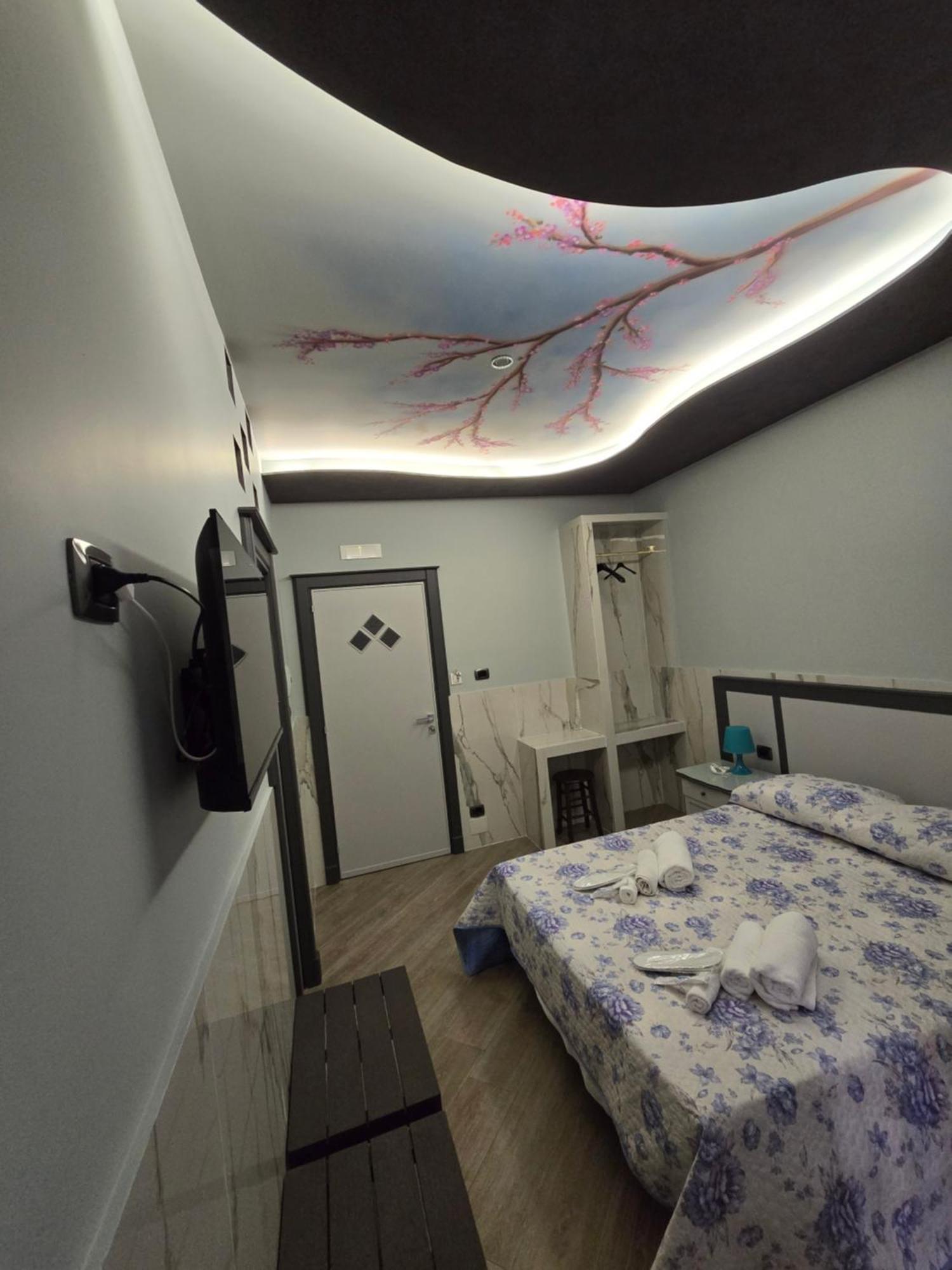 Hotel Iris Neapol Zewnętrze zdjęcie