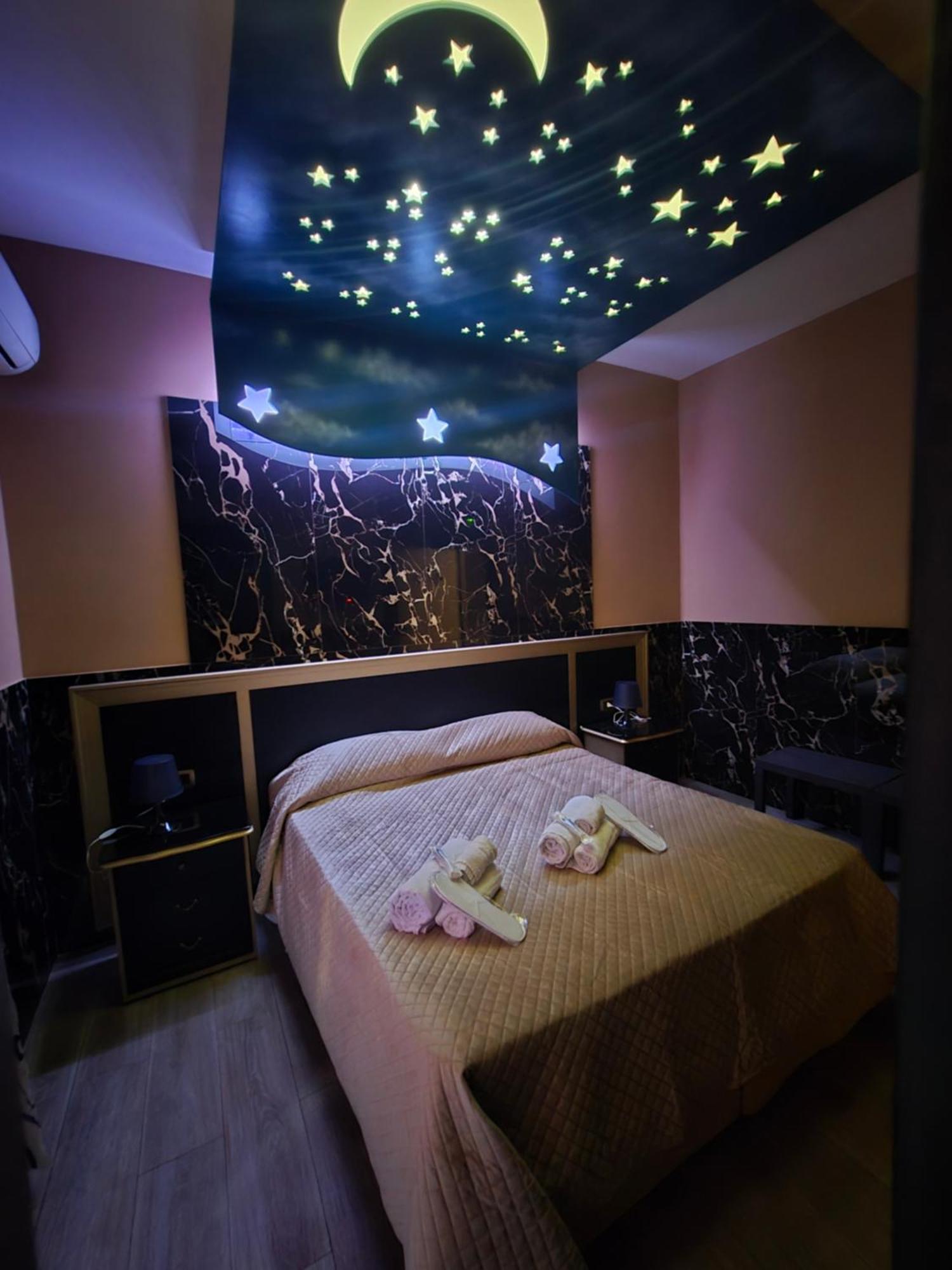Hotel Iris Neapol Zewnętrze zdjęcie