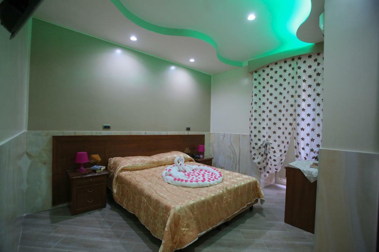 Hotel Iris Neapol Zewnętrze zdjęcie